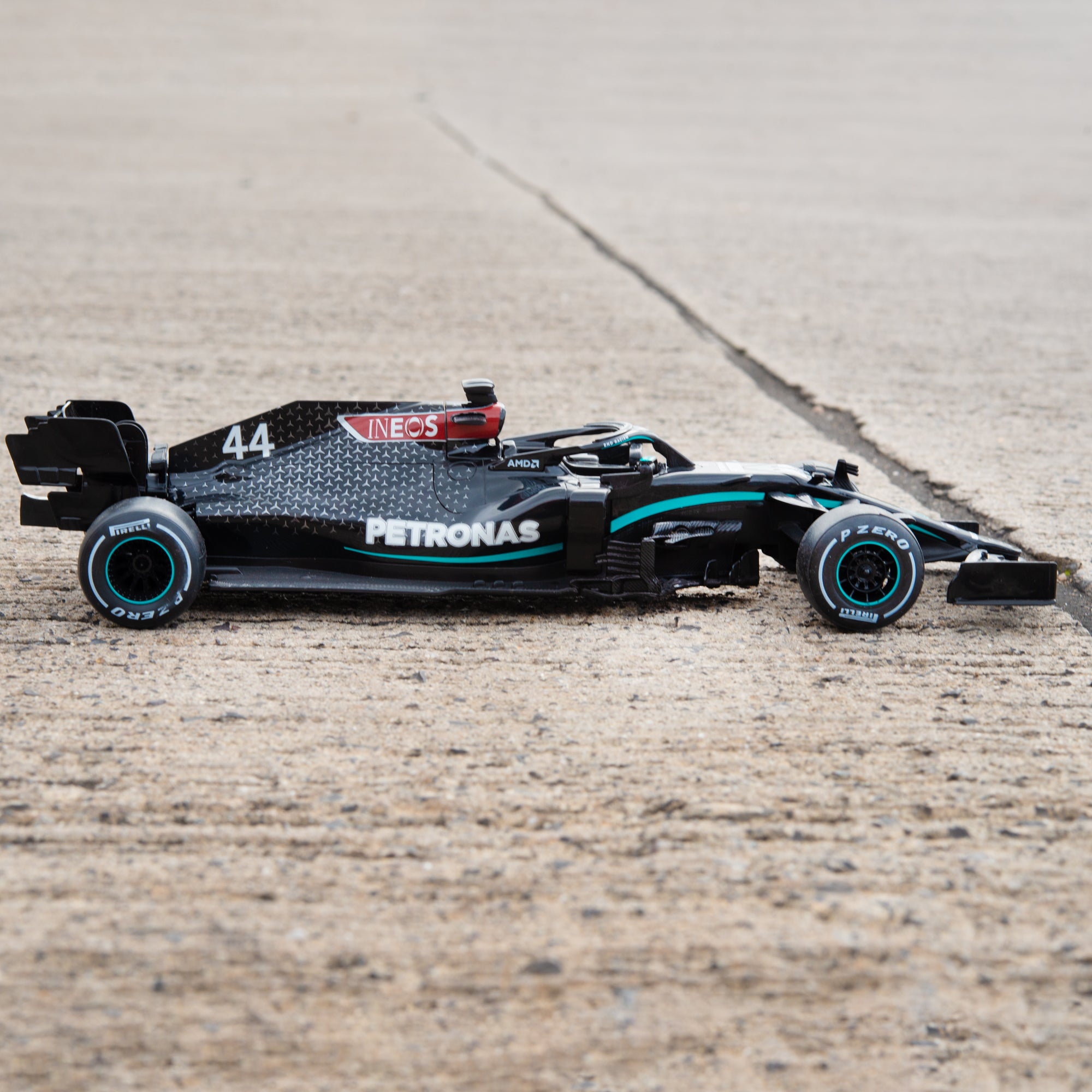 Remote Control Mercedes Benz AMG W11 EQ Performance F1 Car | 1:18sc R/C Model | Official Licensed Mercedes Benz Model | Rc Car | By KandyToys