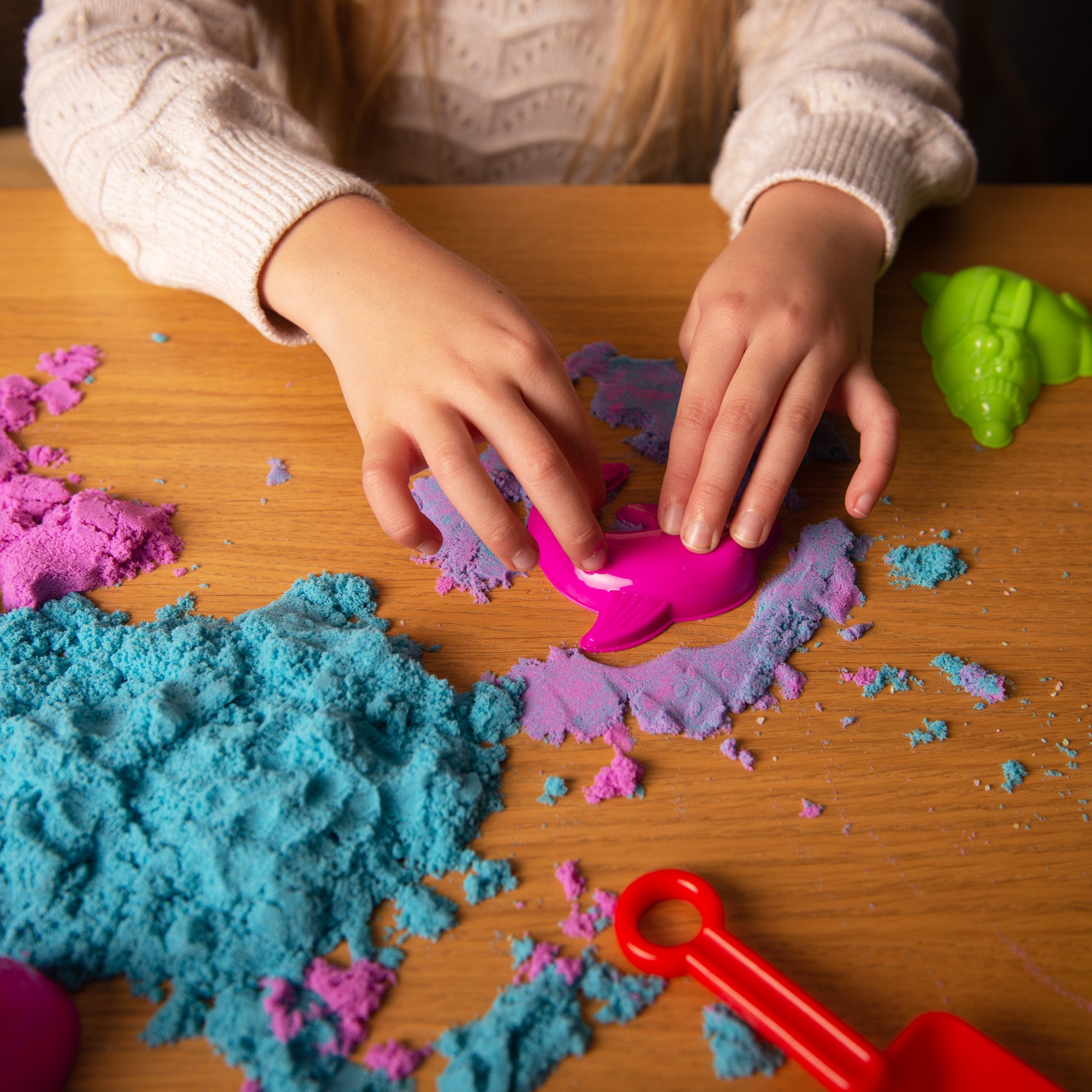 Kreative Kids Sand Art Kit | Moving Coloured Sand with Accessories and Carry Case | Create 6 Coloured Moulds, Dolphin, Boat, Car and More | Kids Toys